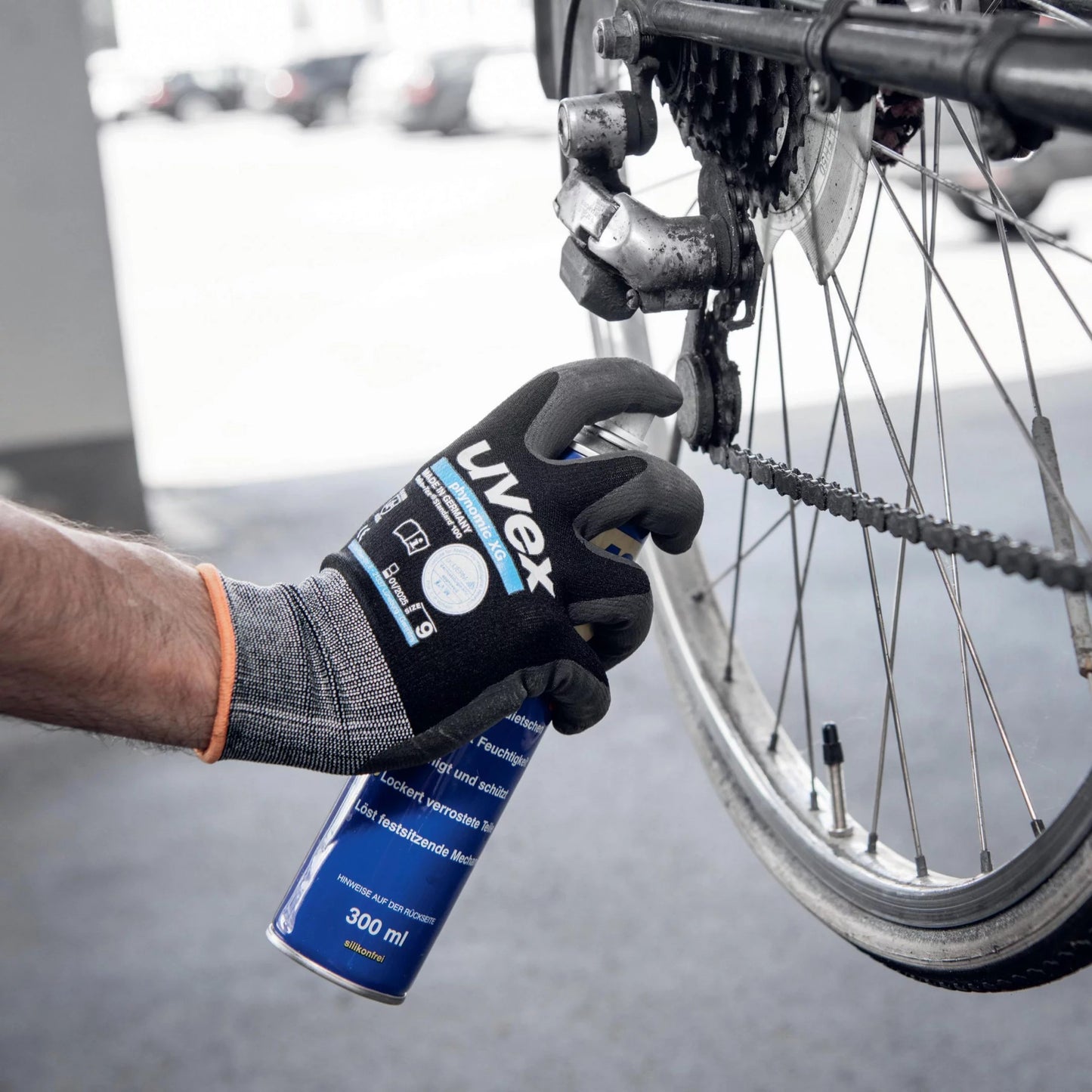 60070 uvex Phynomic XG Assembly Glove