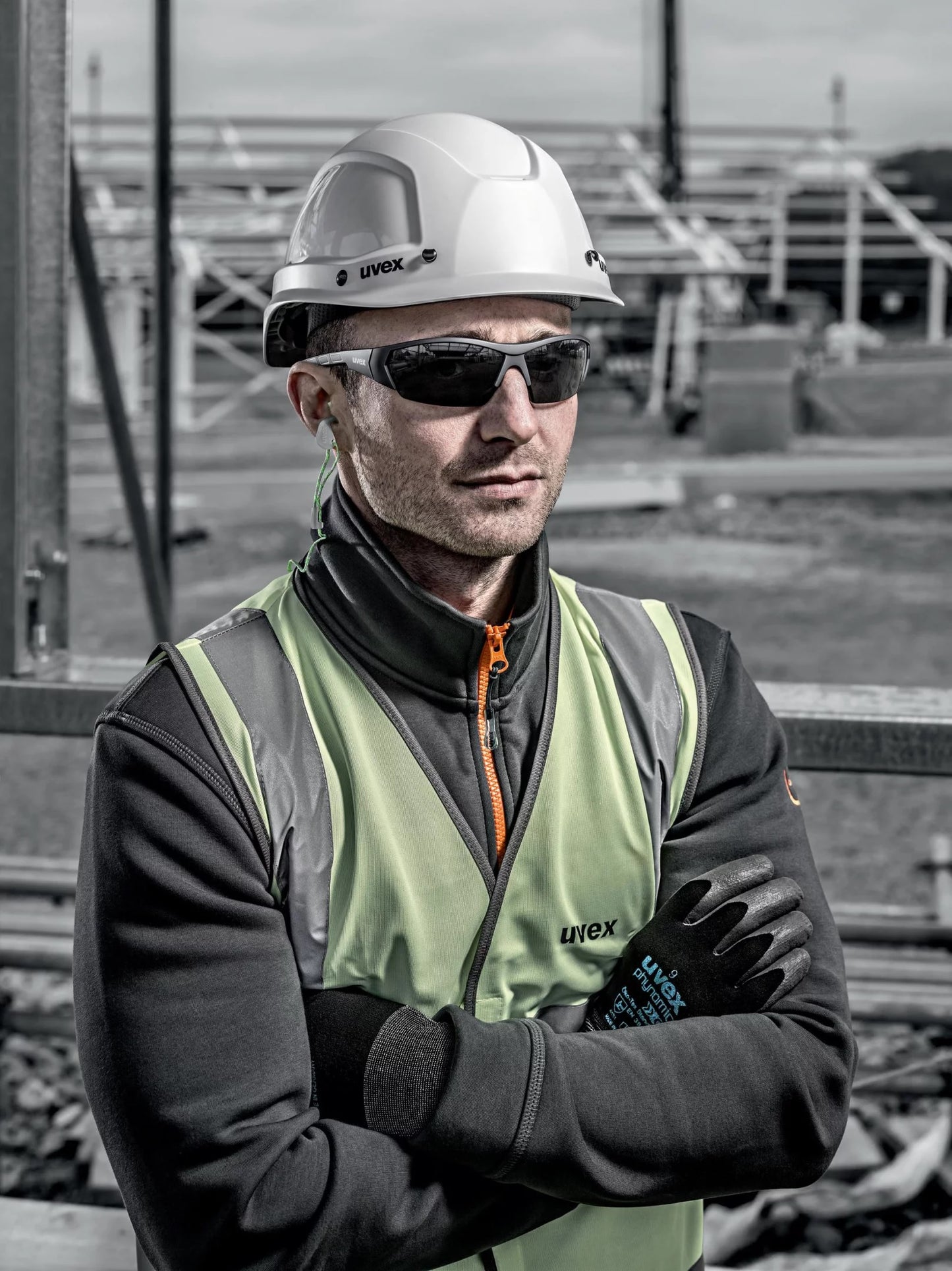 9773 uvex Pheos Alpine Safety Helmet, with Chin Strap